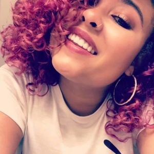 Meet your Posher, Destiny